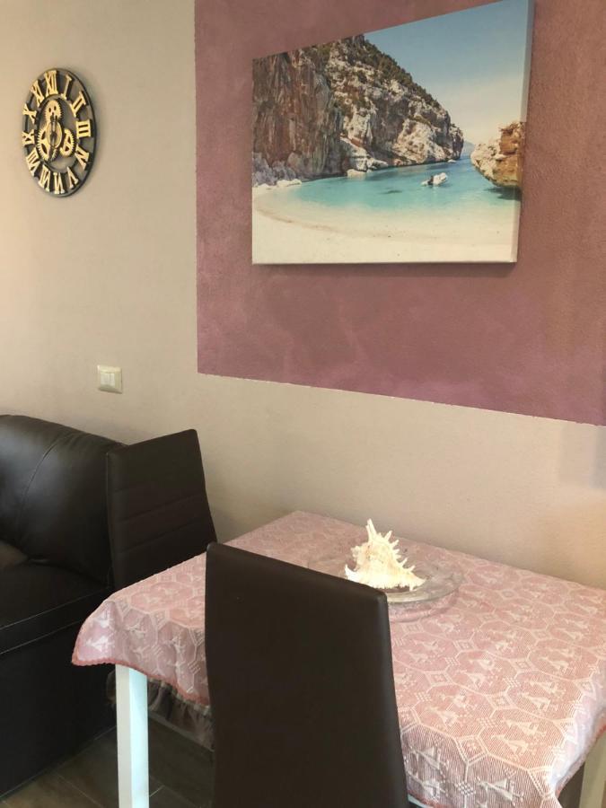 Paese Museo Apartment San Sperate ภายนอก รูปภาพ